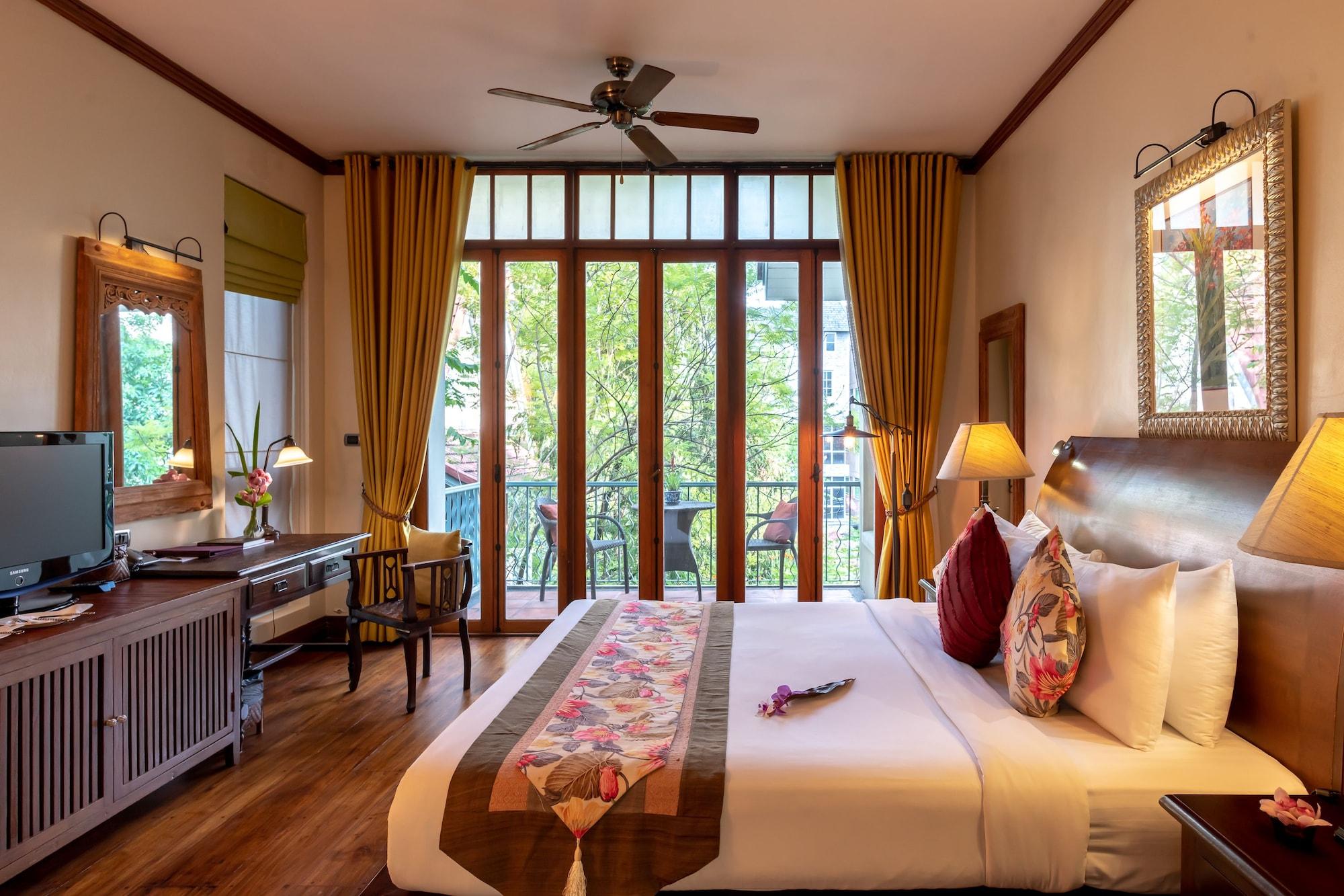 Ariyasom Villa Bangkok Exterior photo