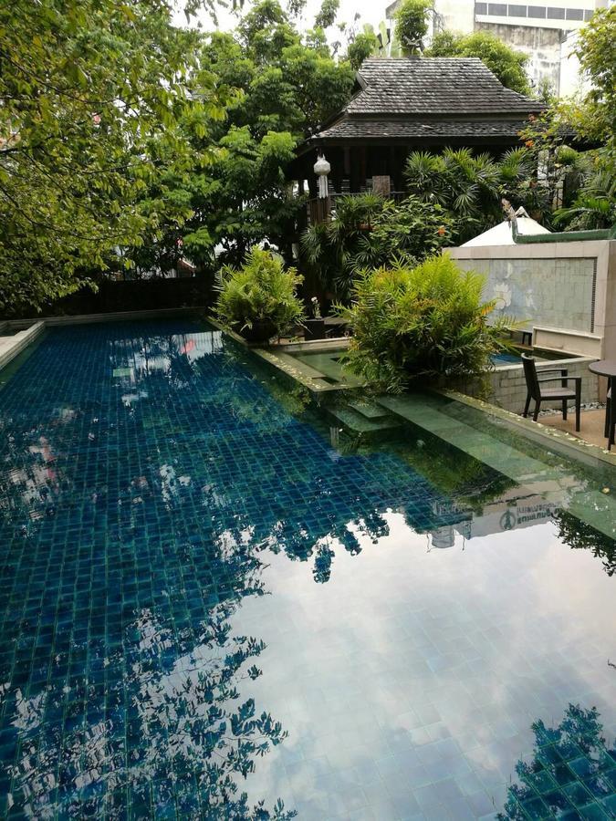 Ariyasom Villa Bangkok Exterior photo