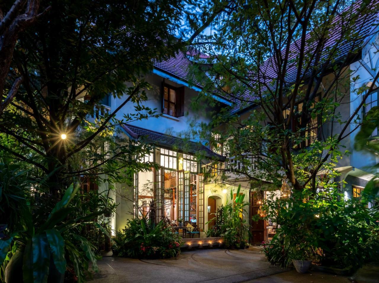 Ariyasom Villa Bangkok Exterior photo