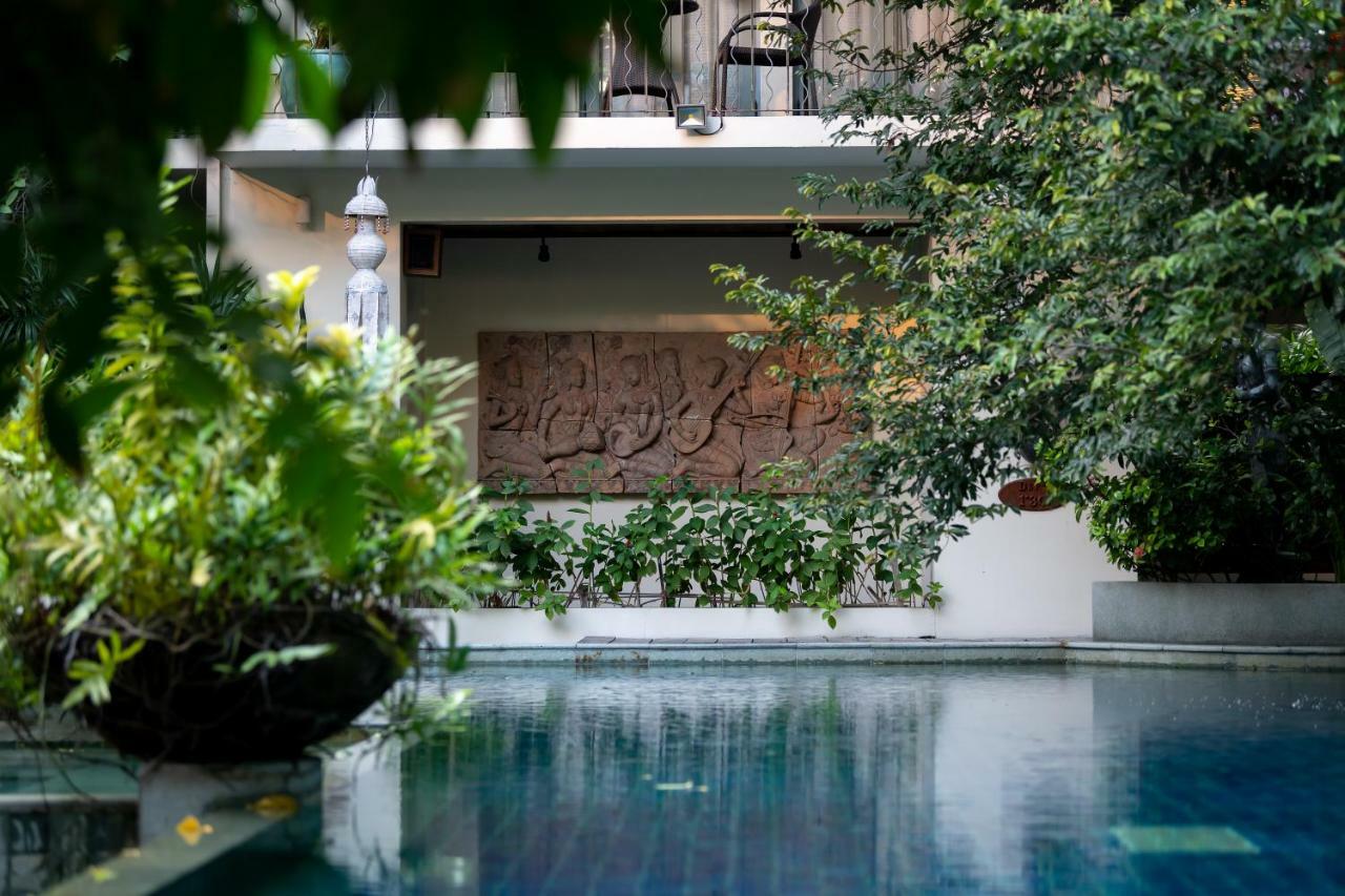 Ariyasom Villa Bangkok Exterior photo
