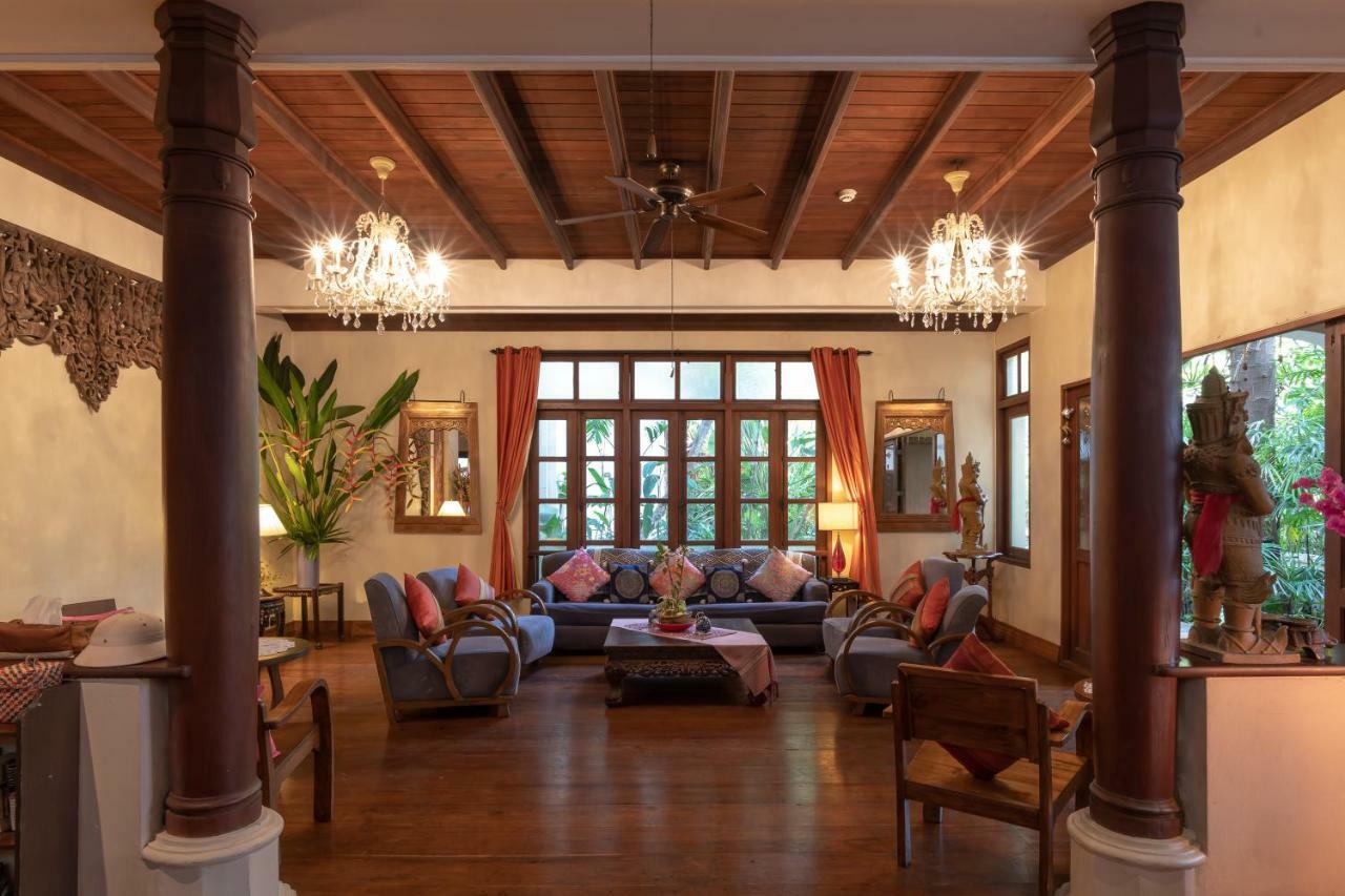 Ariyasom Villa Bangkok Exterior photo